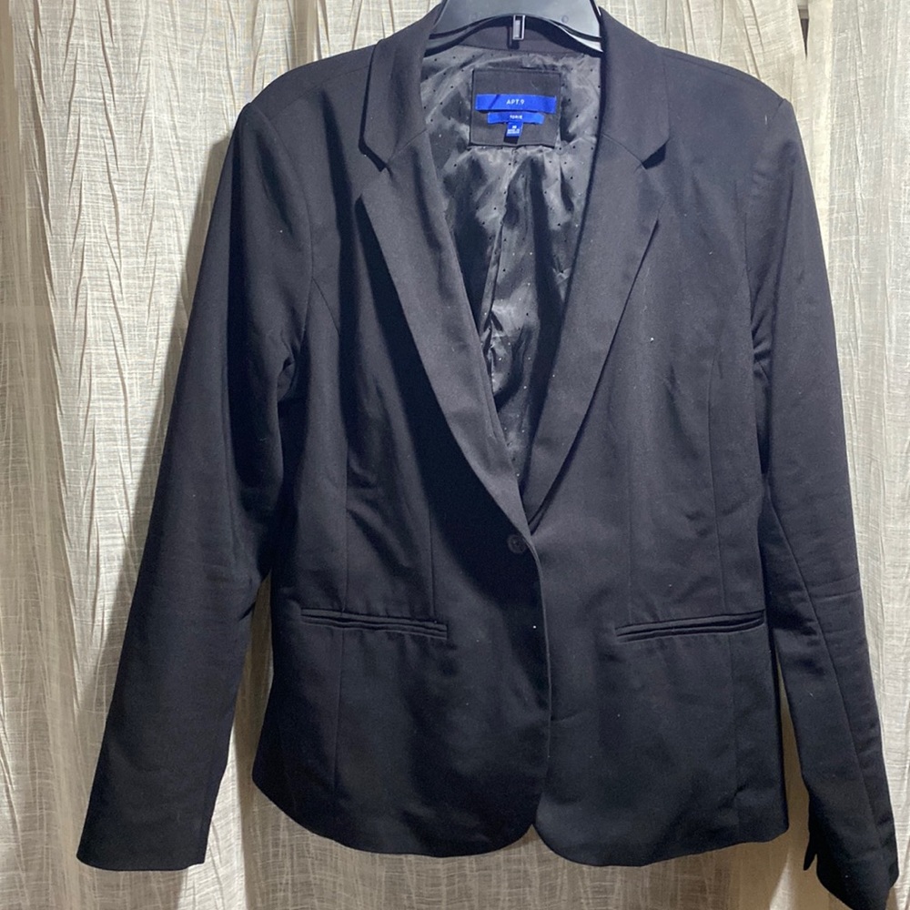 Women’s APT.9 blazer